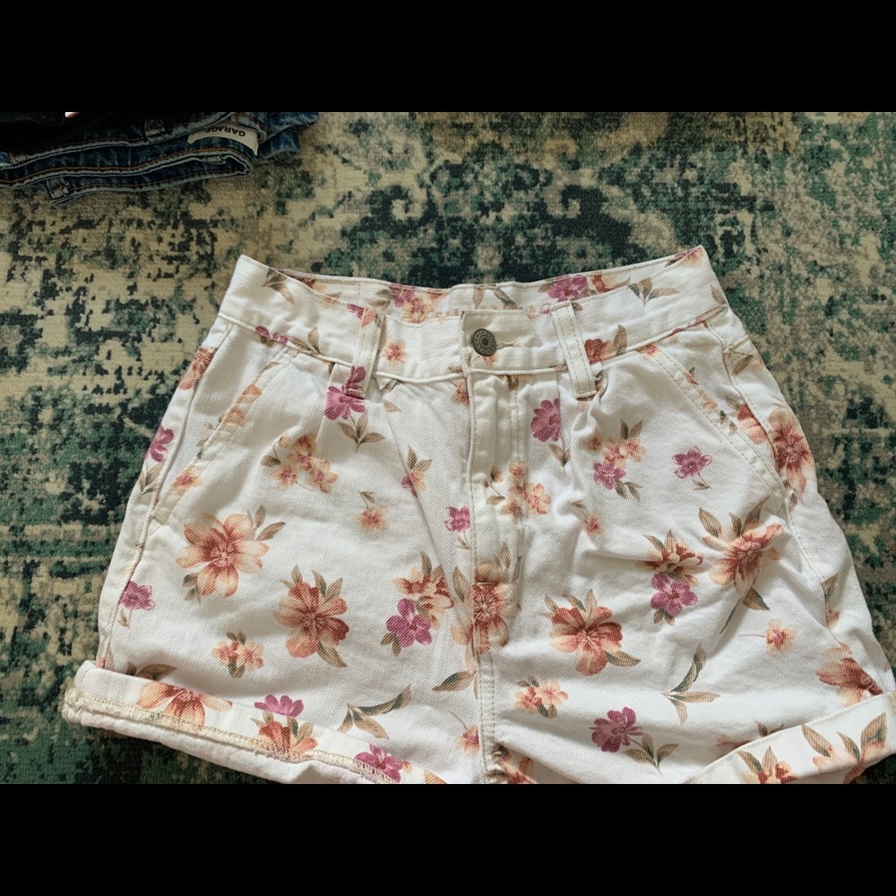 New women’s mom jean shorts
